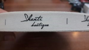 Những chất liệu thường dùng cho nhãn mác