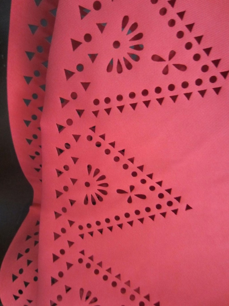 Cắt laze trên vải với những chi tiết nhỏ